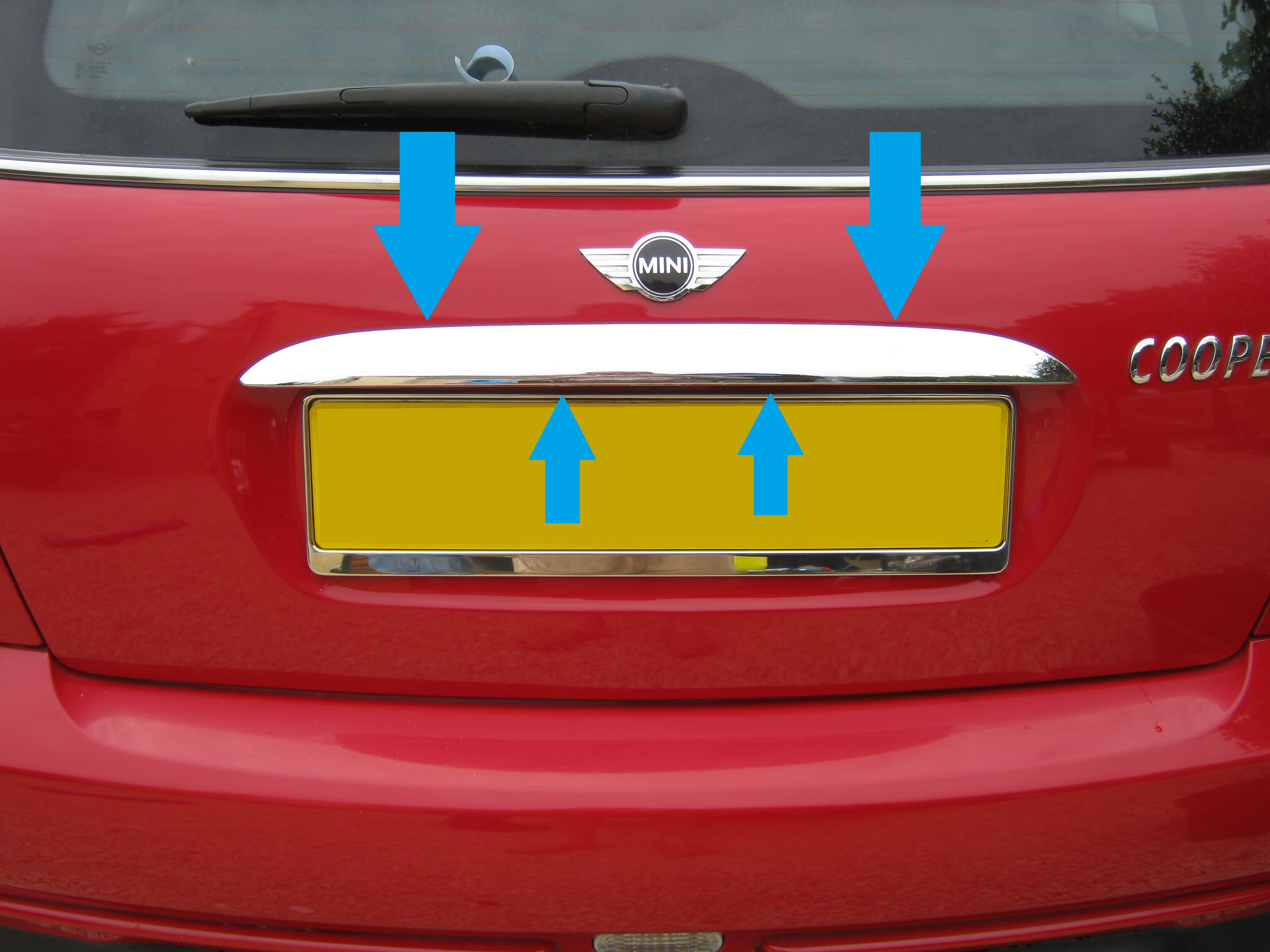 Chrome Rear TAILGATE TRIM COVER for BMW MINI Cooper/S/One R50 boot